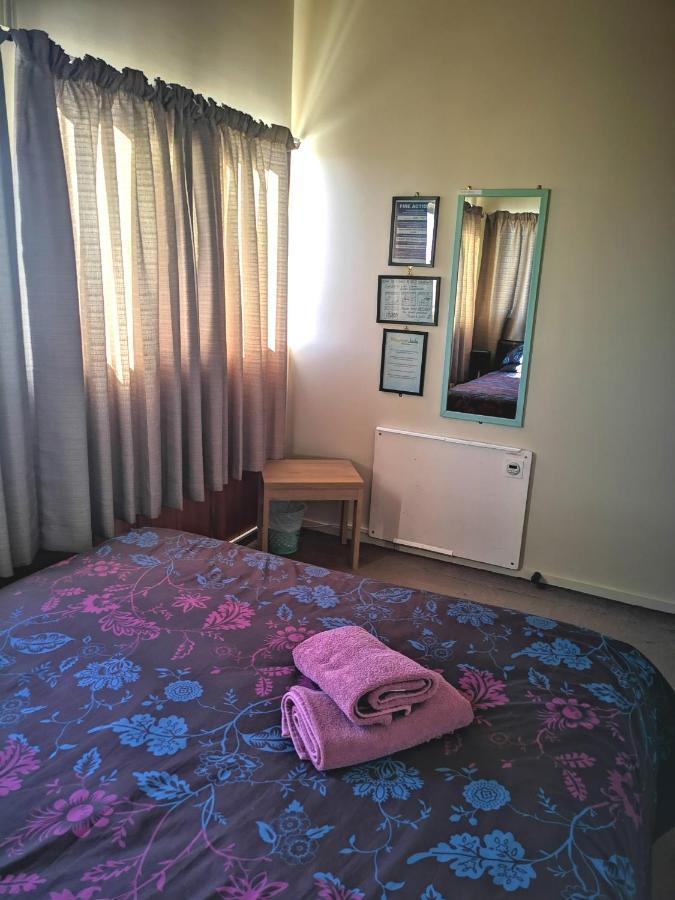 Mountain Jade Backpackers,Private Rooms & Studios هوكيتيكا المظهر الخارجي الصورة
